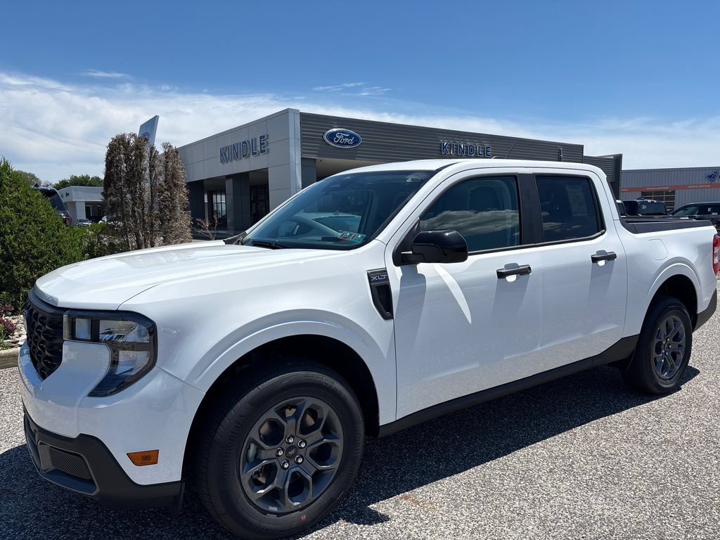 New 2026 Ford Maverick XLT w/ Equipment Group 301A AWD/4WD image 4