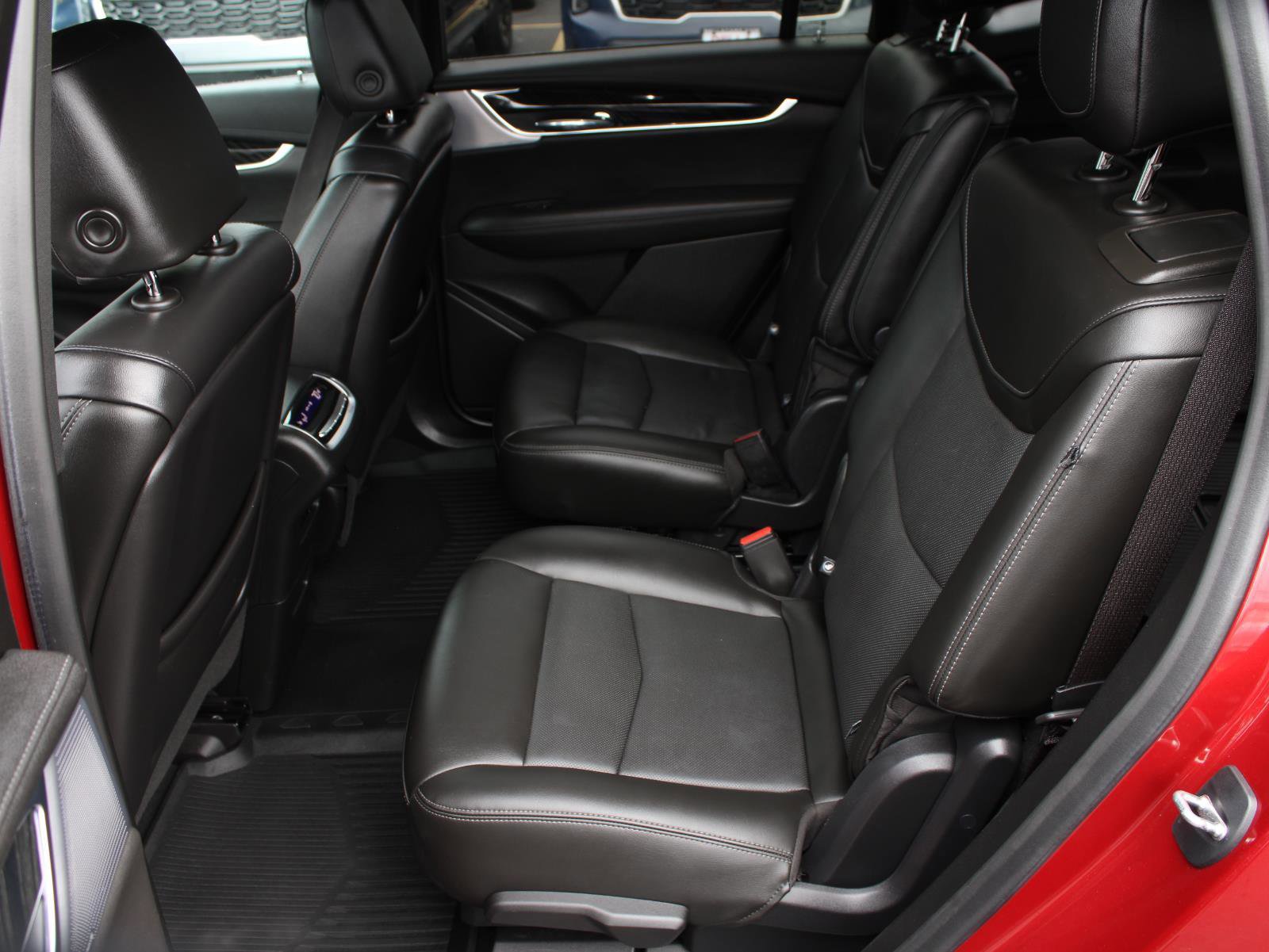 Used 2021 Cadillac XT6 Premium Luxury image 17