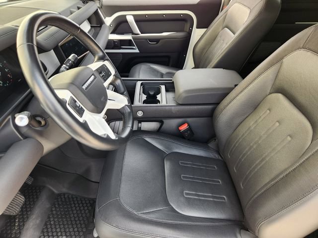 Used 2022 Land Rover Defender 90 X-Dynamic S image 13