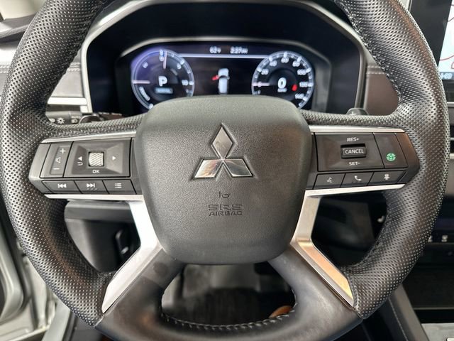 Used 2023 Mitsubishi Outlander SE AWD/4WD image 21