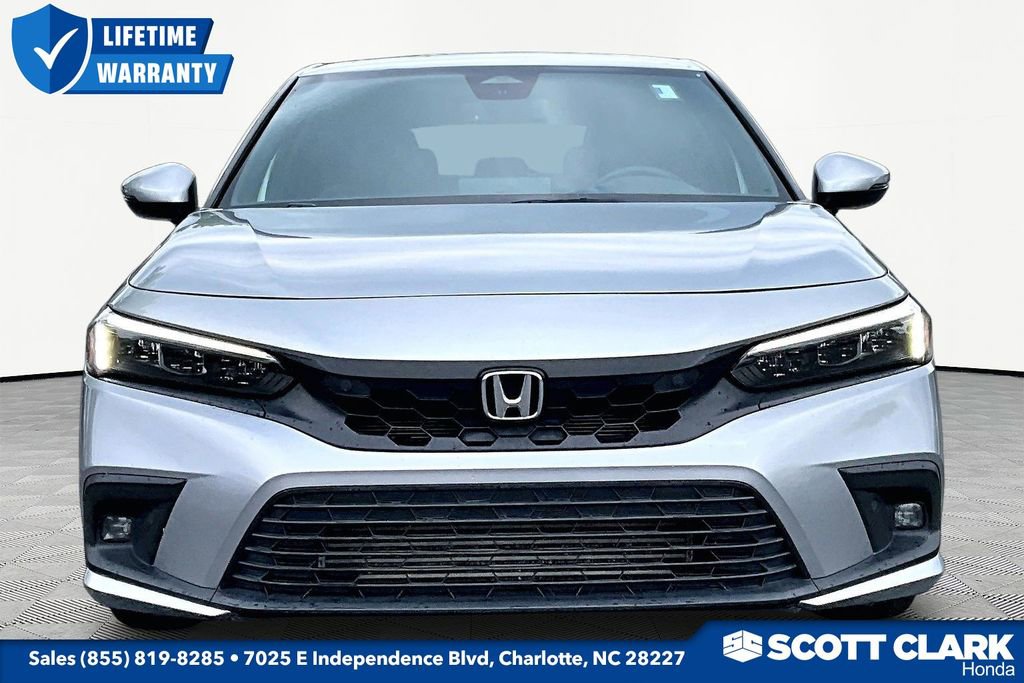 Used 2023 Honda Civic Sport Touring image 2