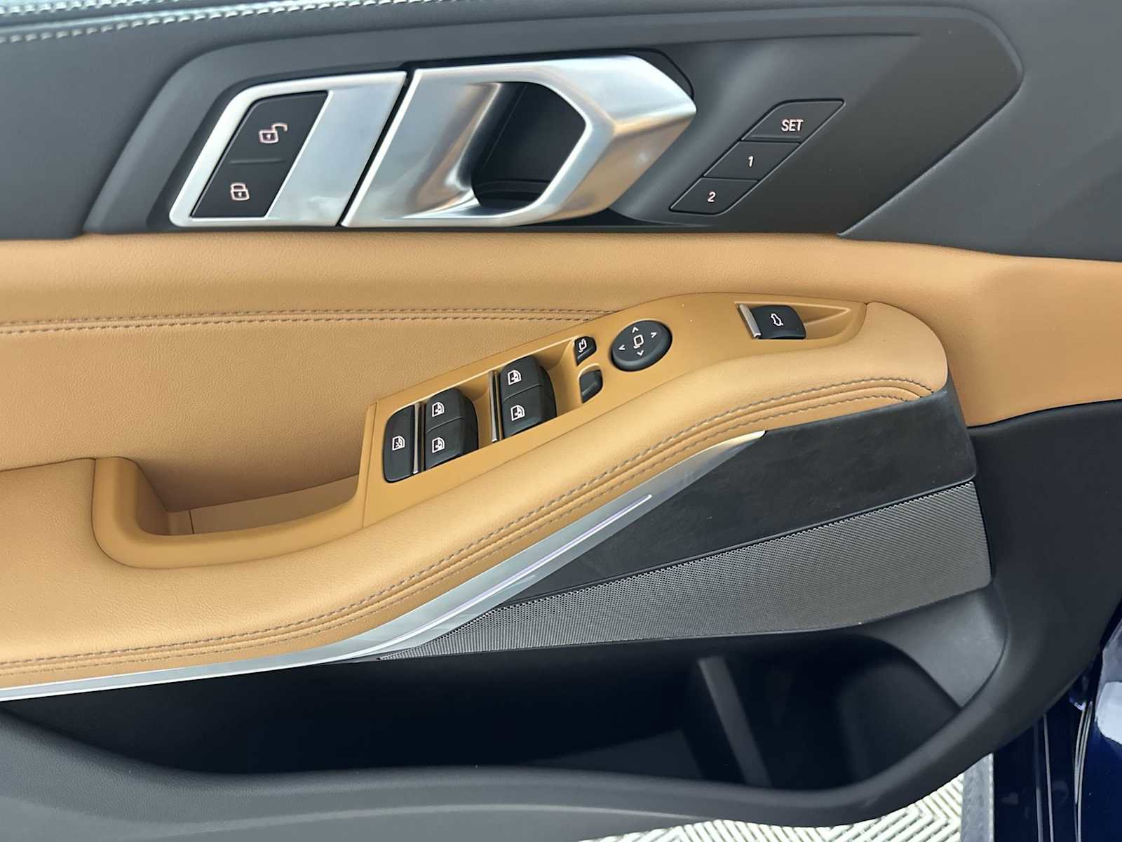 New 2026 BMW X5 xDrive40i w/ M Sport Package image 13