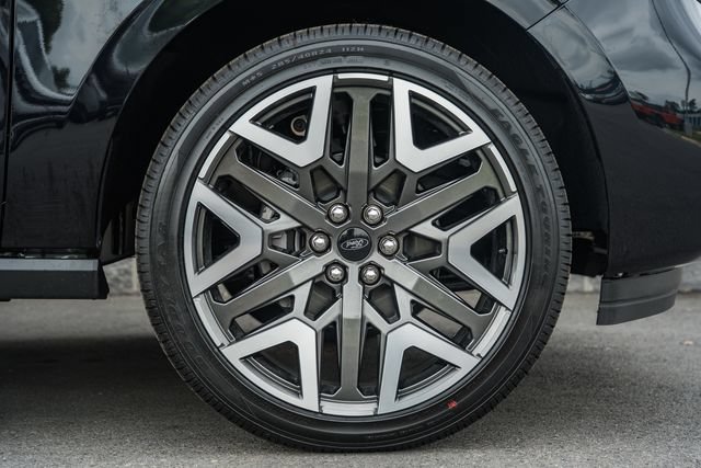 New 2026 Ford Expedition Max Platinum w/ Platinum Ultimate Package AWD/4WD image 29