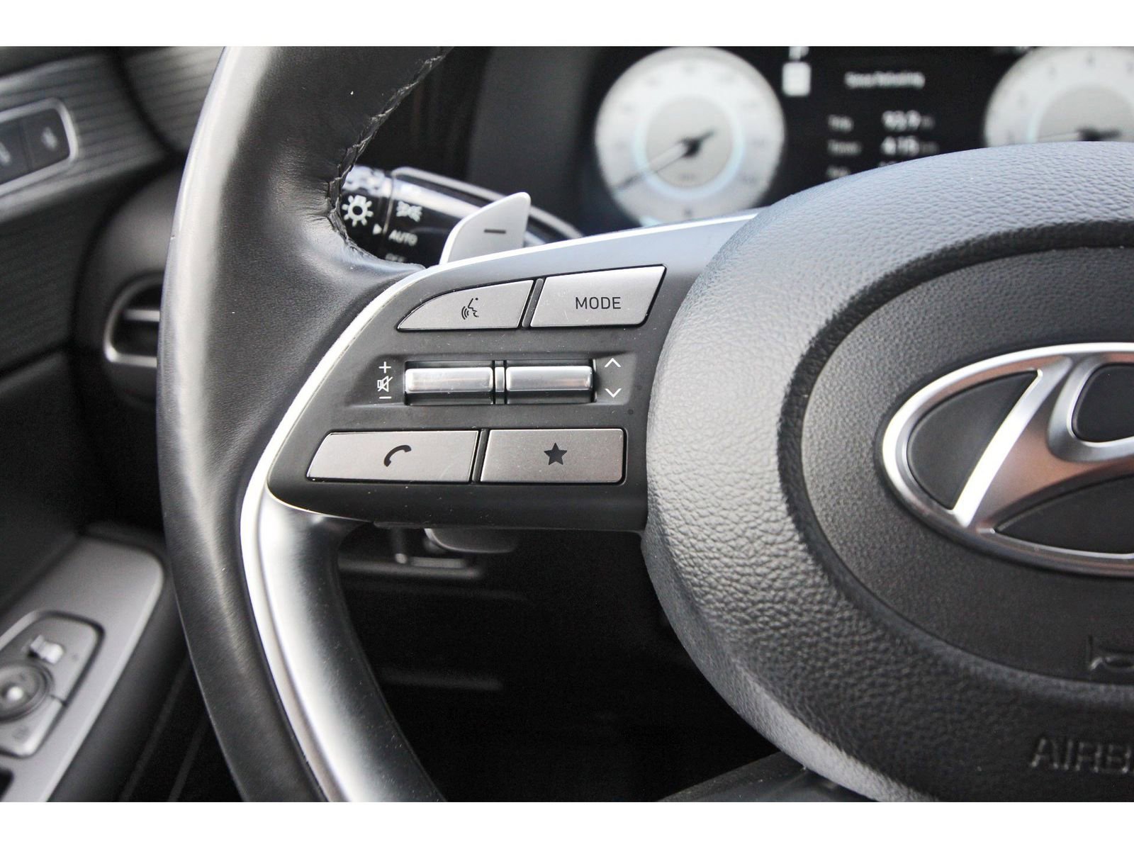 Used 2023 Hyundai Palisade Limited w/ Cargo Package image 18