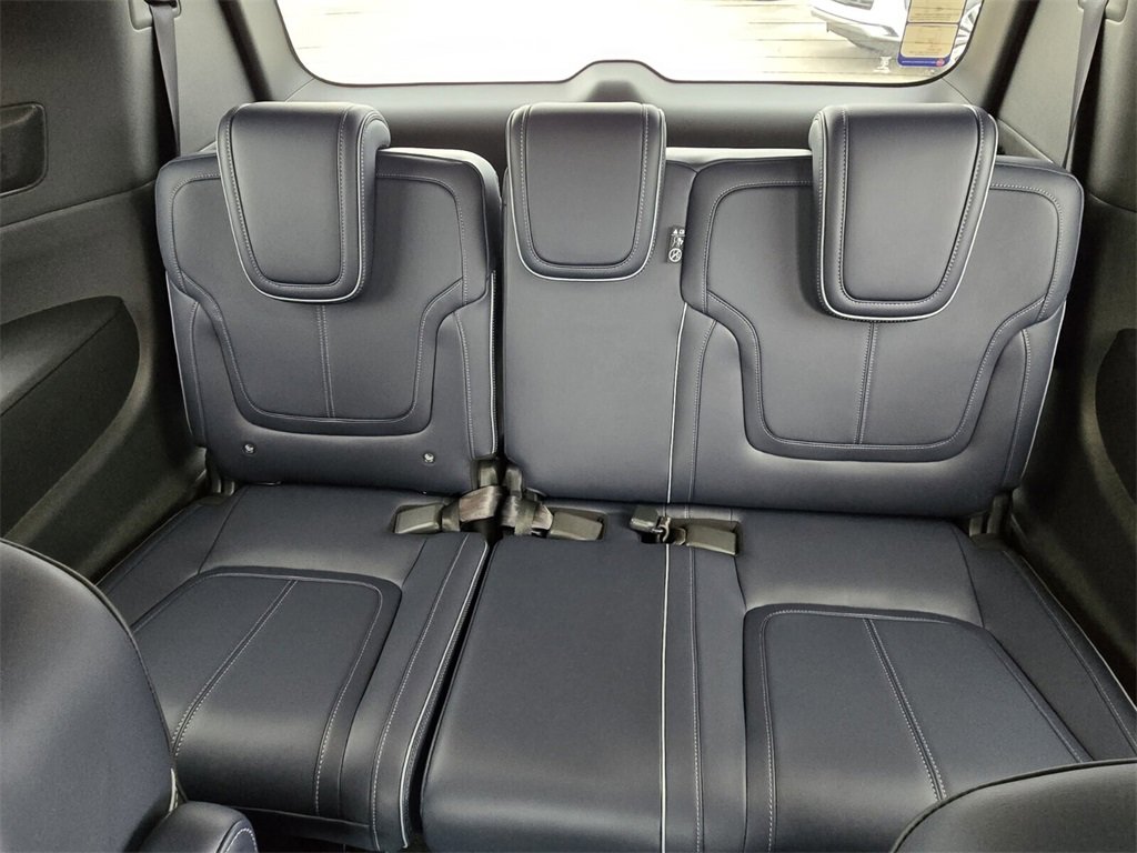 New 2026 INFINITI QX80 4WD w/ Sport Exterior Package image 15