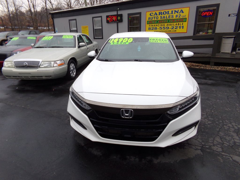 Used 2019 Honda Accord Sport image 2