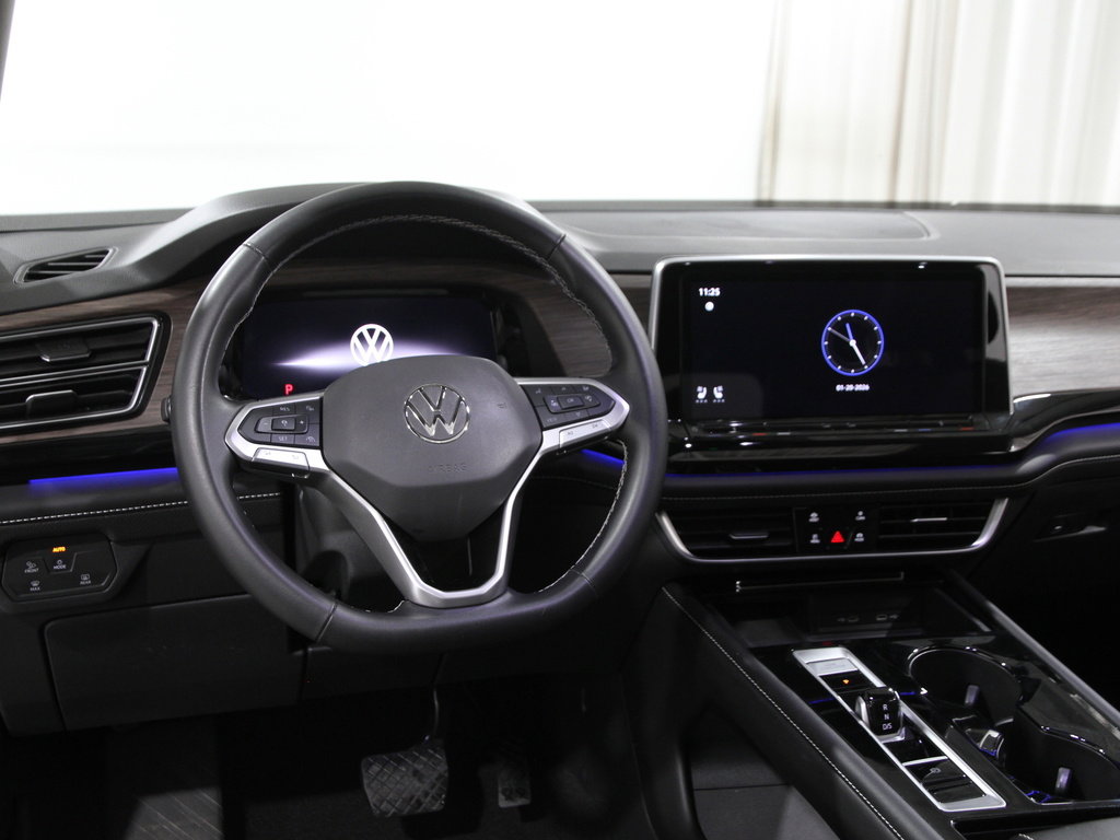 Used 2024 Volkswagen Atlas SEL image 6
