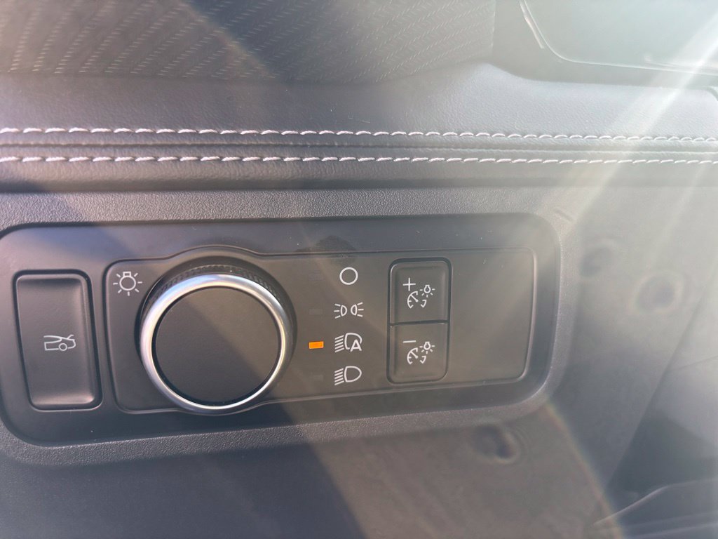 Used 2025 Ford Mustang GT Premium RWD image 17