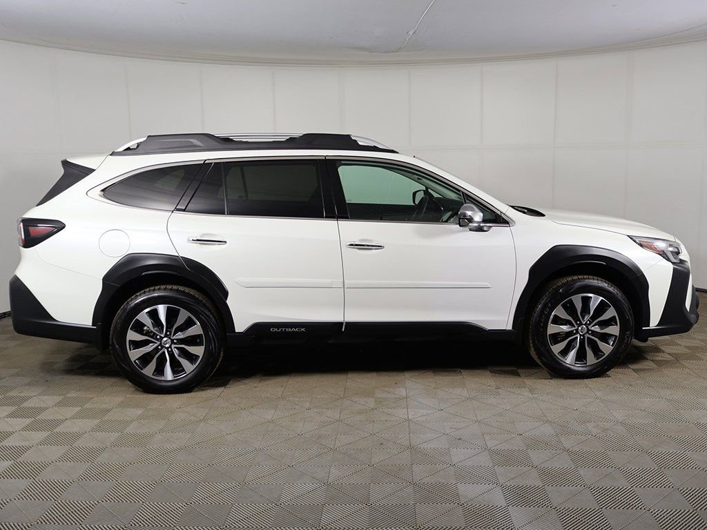 Used 2024 Subaru Outback Touring XT AWD/4WD image 16