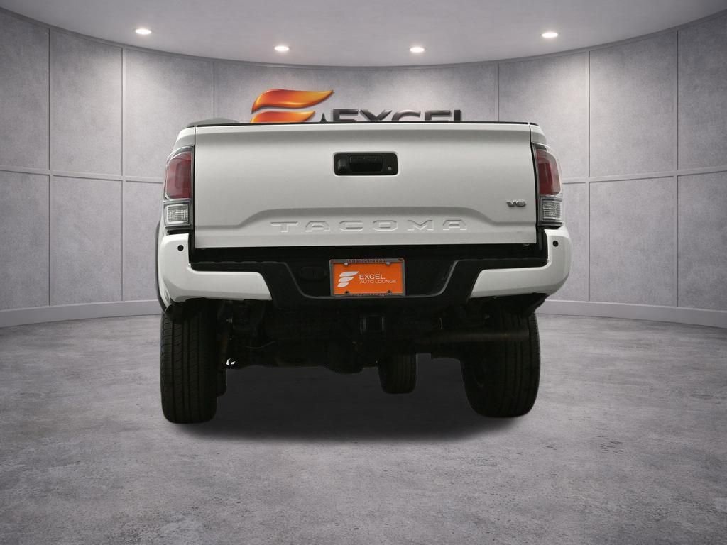 Used 2023 Toyota Tacoma TRD Off-Road w/ Technology Package AWD/4WD image 40