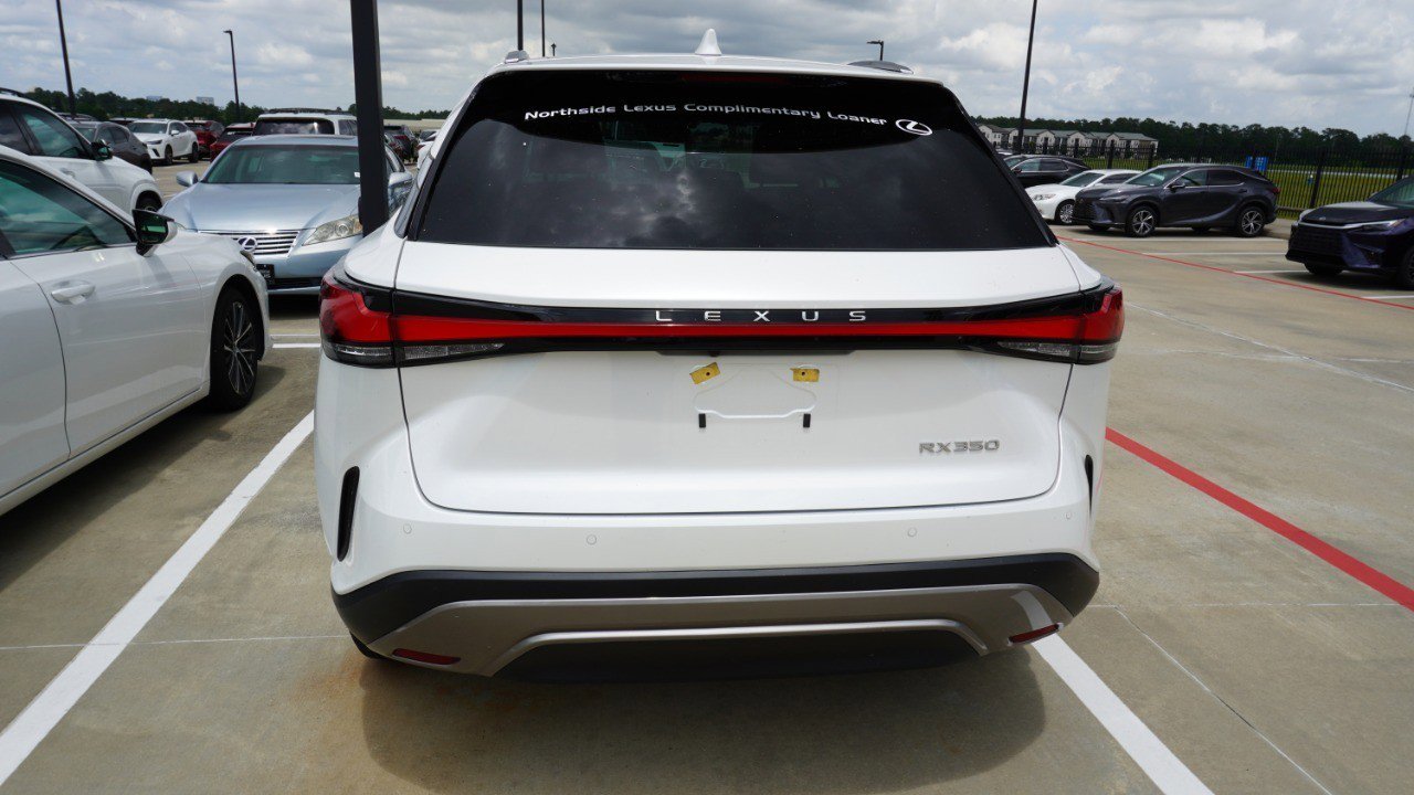 Used 2025 Lexus RX 350 Premium w/ Convenience Package FWD image 7