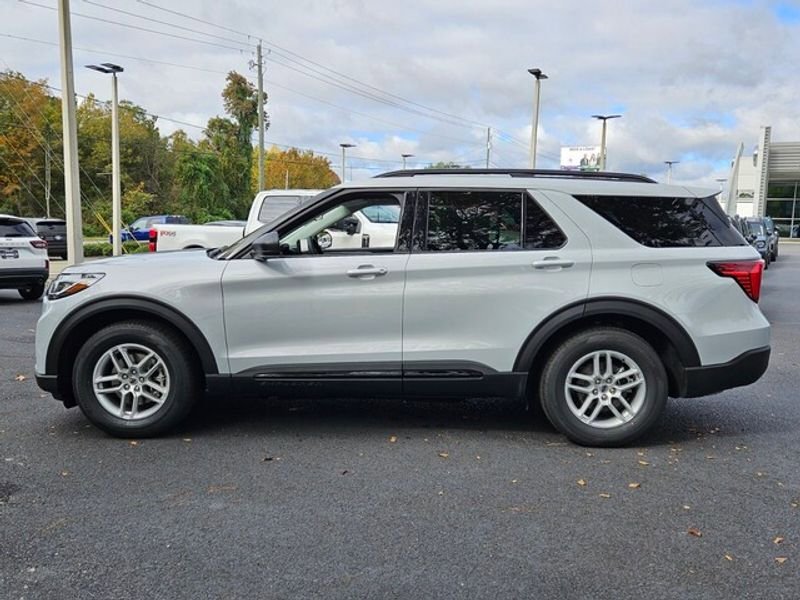 New 2026 Ford Explorer Active w/ Active Comfort Package image 5