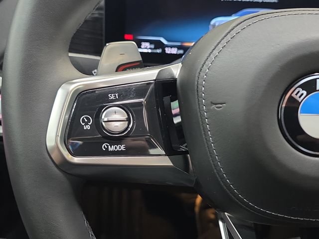 Used 2025 BMW 740i xDrive AWD/4WD image 13