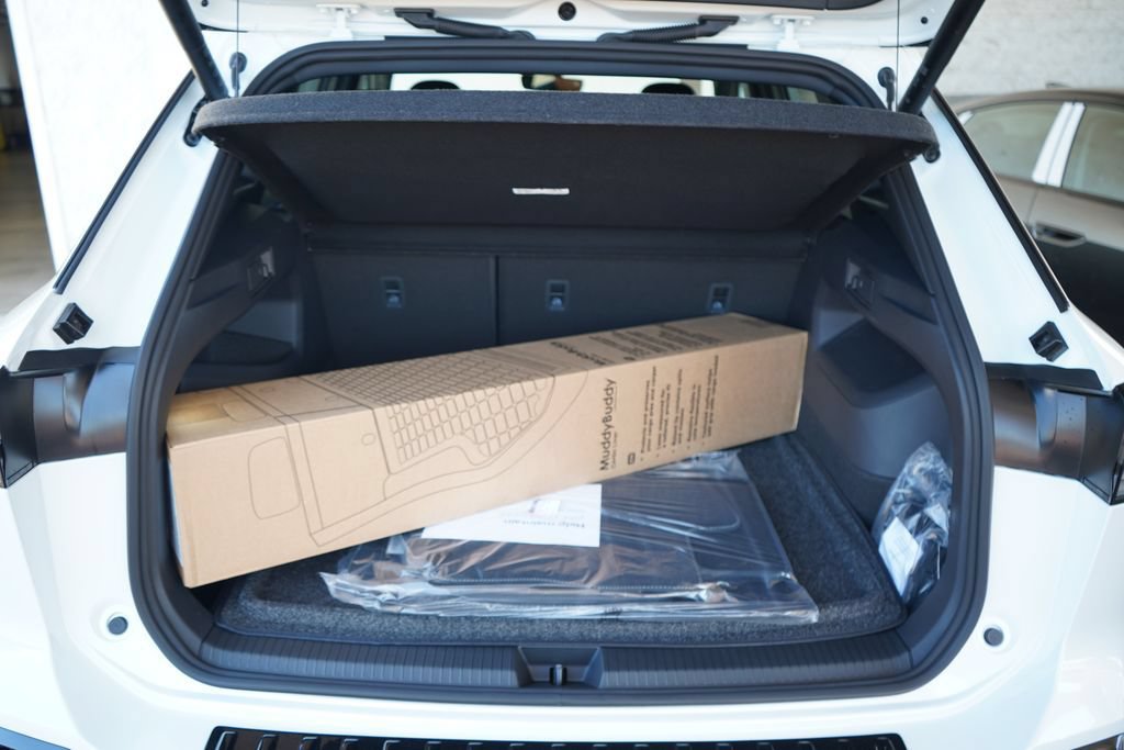 New 2026 Volkswagen Tiguan SEL R-Line AWD/4WD image 11
