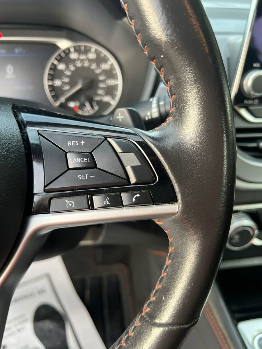 Used 2024 Nissan Altima 2.5 SR FWD image 17