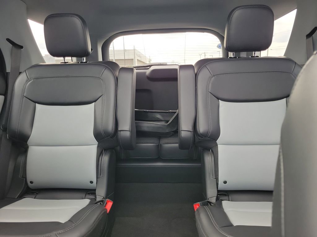Certified 2023 Ford Explorer XLT w/ Equipment Group 202A image 17