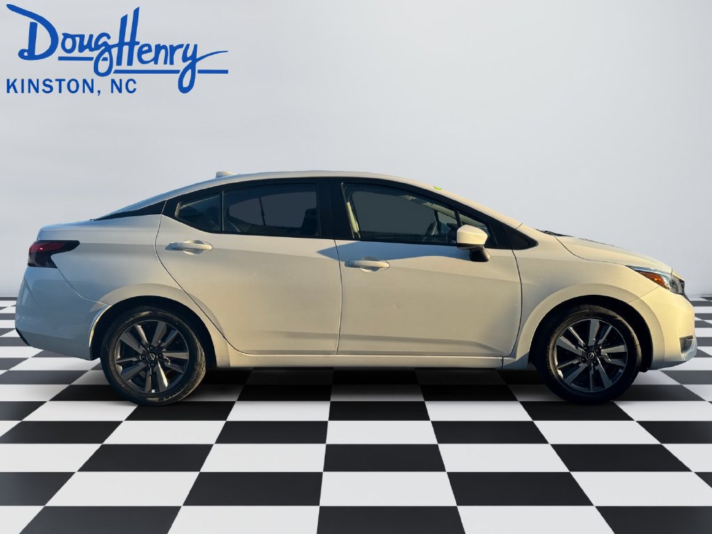 Used 2025 Nissan Versa SV FWD image 6