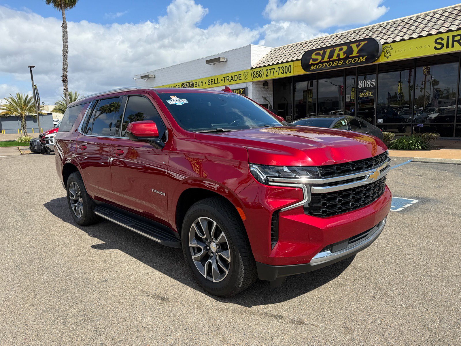 Used 2021 Chevrolet Tahoe LS RWD image 1