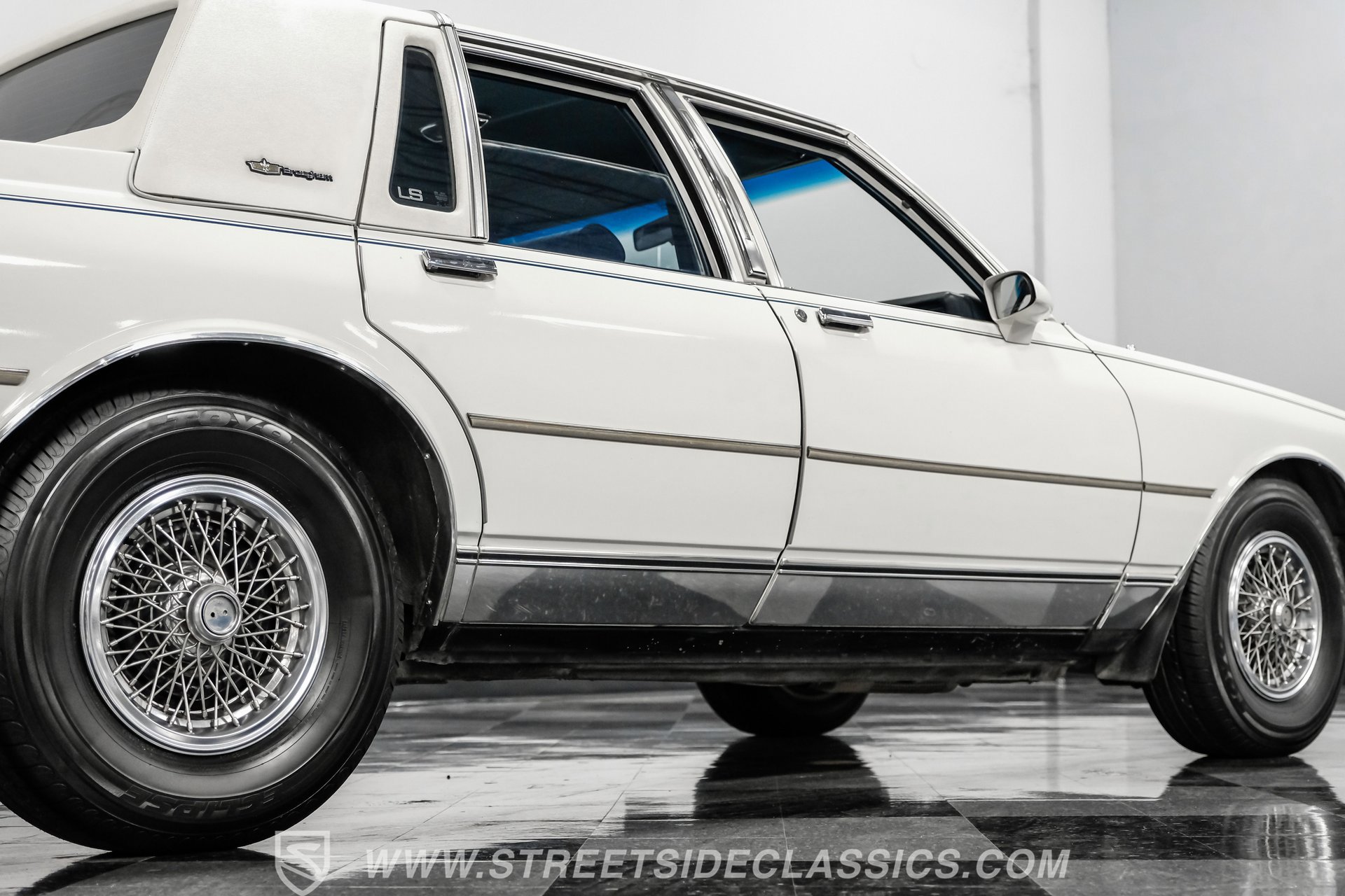 Used 1987 Chevrolet Caprice Classic Brougham RWD image 28
