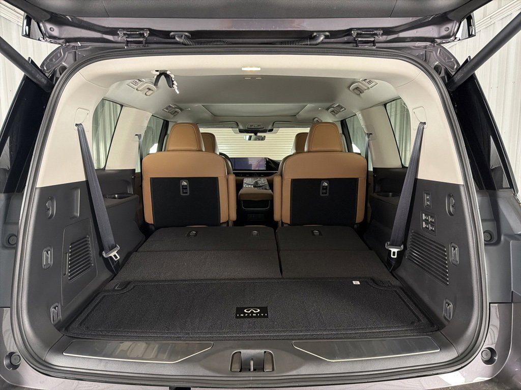Certified 2026 INFINITI QX80 Luxe w/ Cargo Package image 11