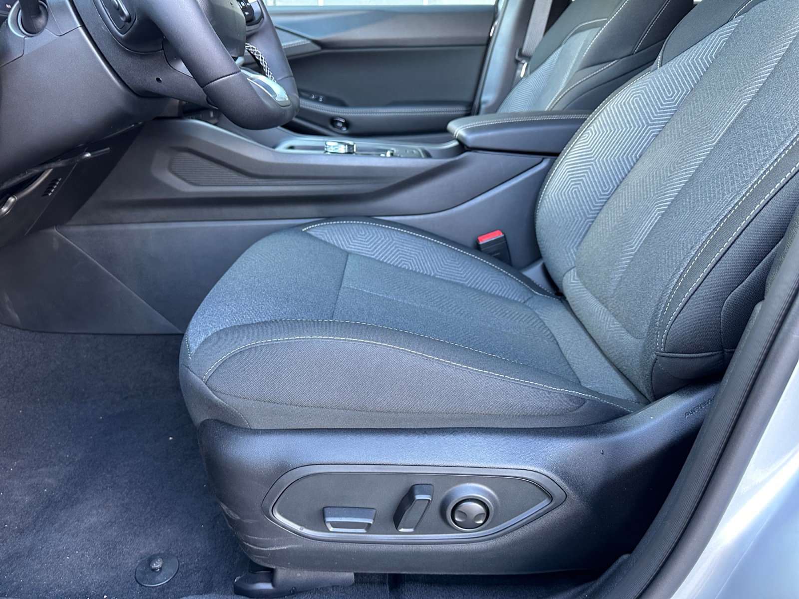 New 2026 Jeep Cherokee Laredo AWD/4WD image 12