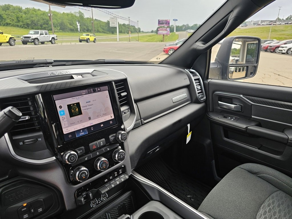 New 2025 RAM 3500 Big Horn image 41