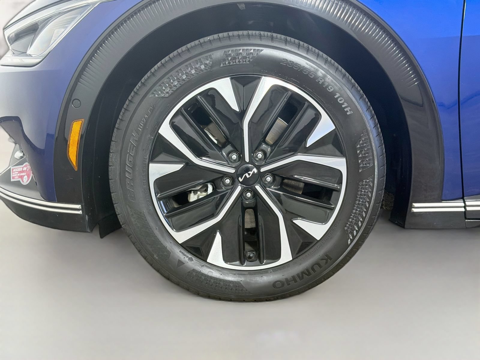 Used 2024 Kia EV6 Wind w/ Wind Technology Package RWD image 34