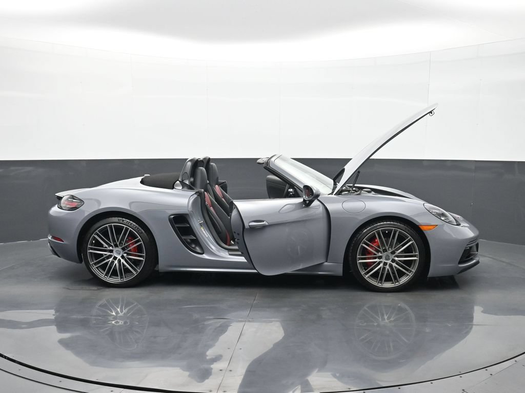 Certified 2025 Porsche 718 Boxster S RWD image 27