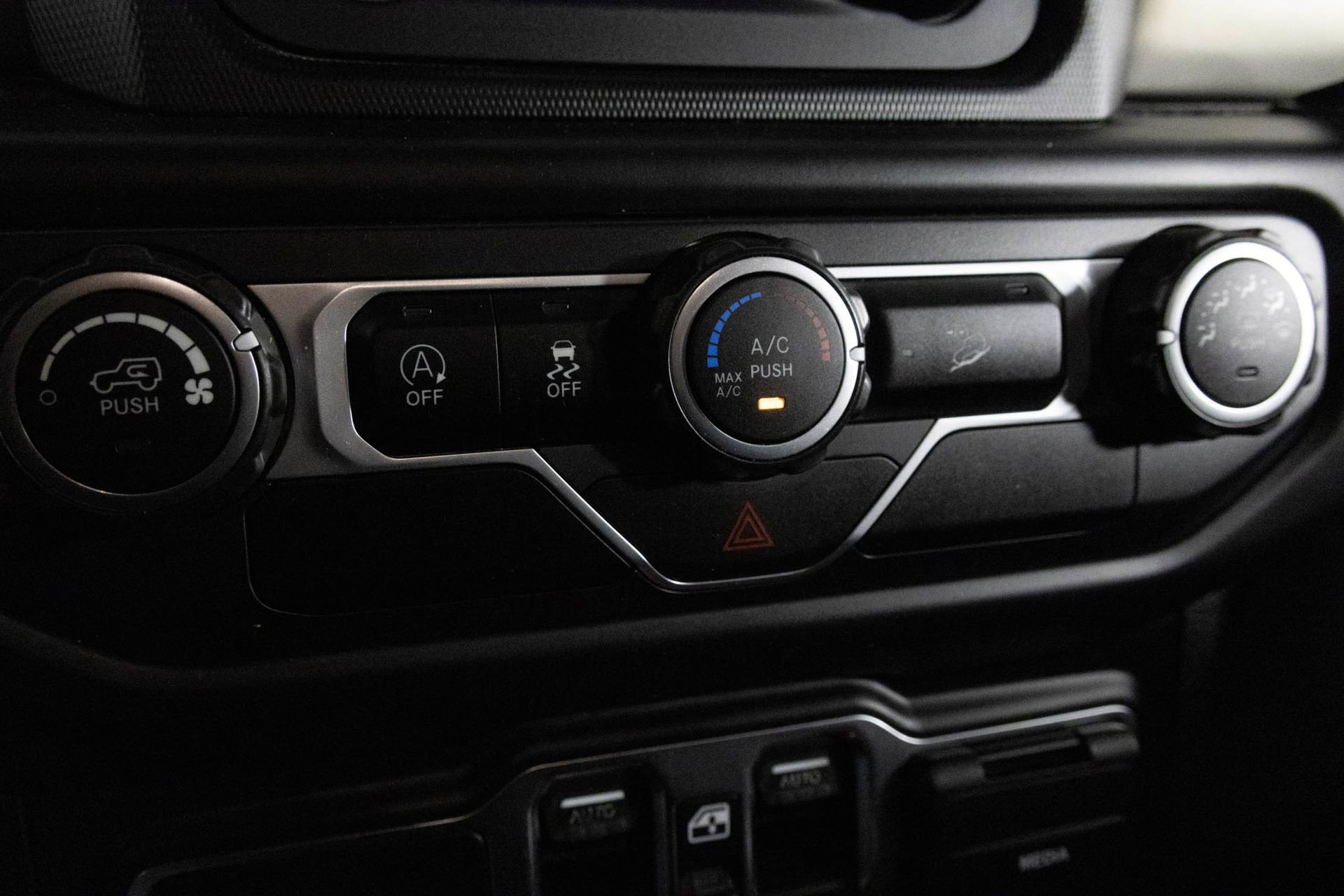 Used 2019 Jeep Wrangler Unlimited Sport S image 22