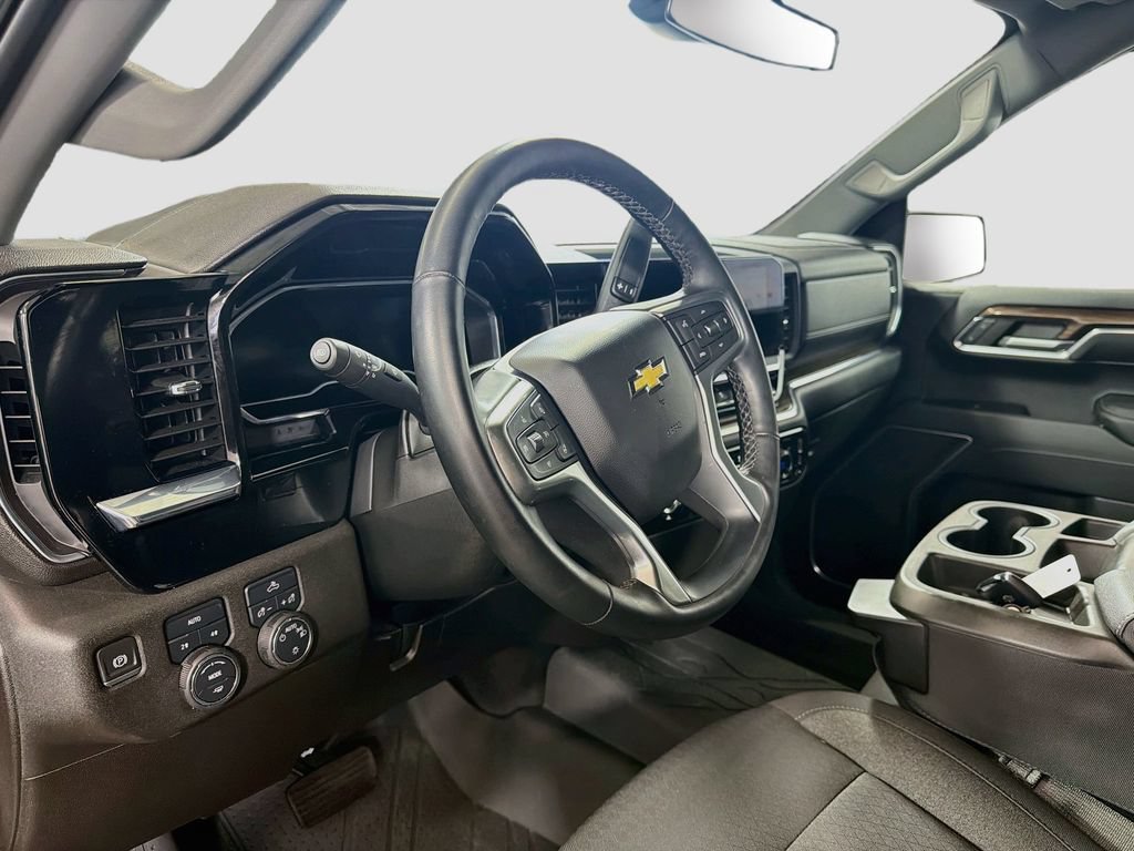 Used 2023 Chevrolet Silverado 1500 LT w/ LPO, Liner Protection Package AWD/4WD image 11