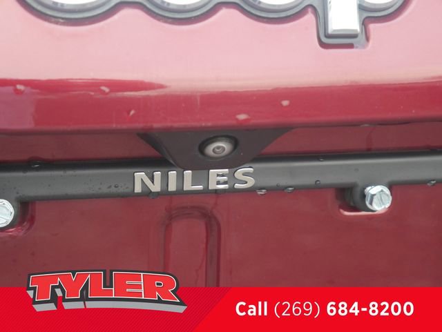 Used 2022 Jeep Compass Latitude image 18