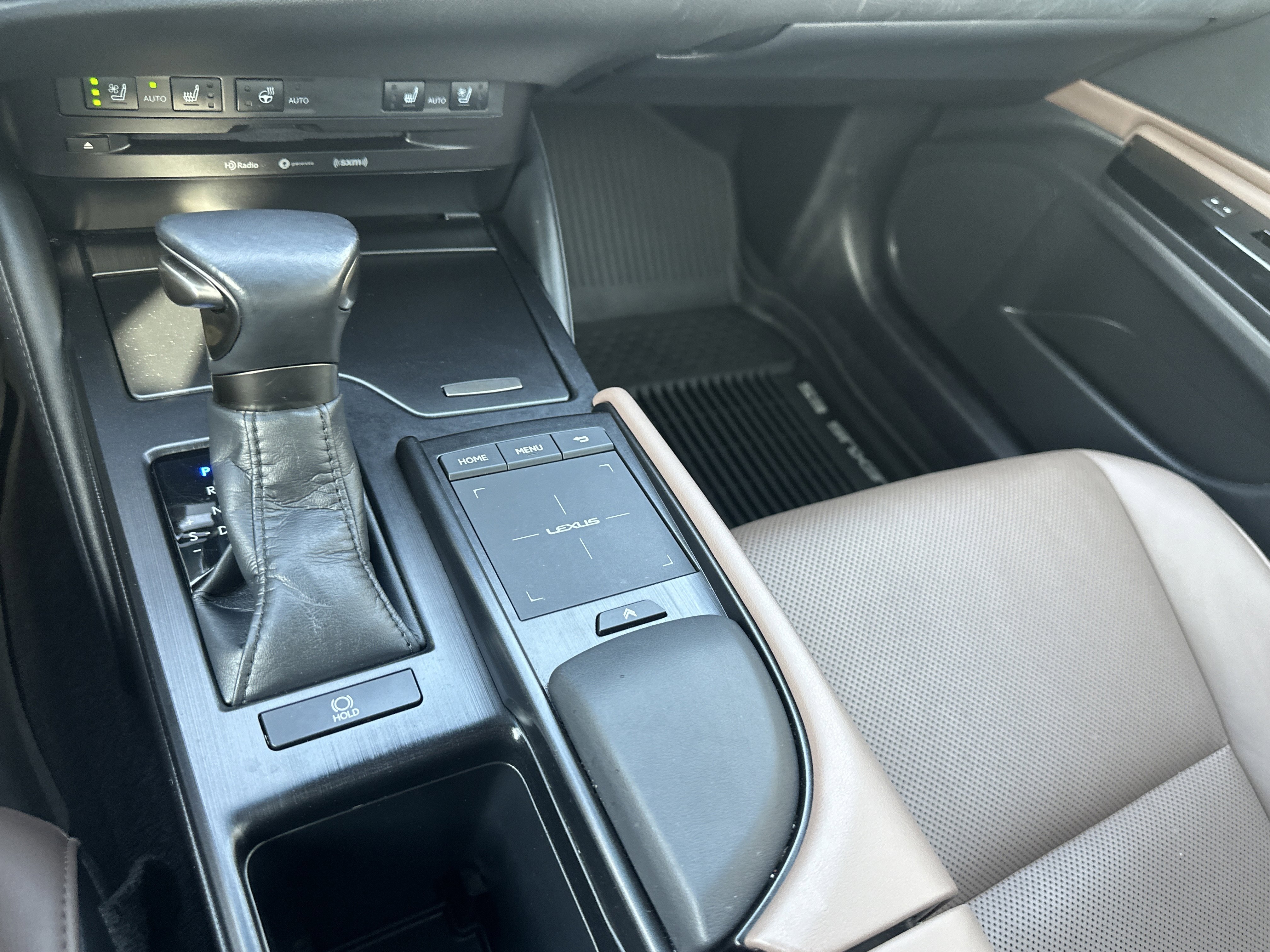 Used 2022 Lexus ES 350 w/ Premium Package image 20