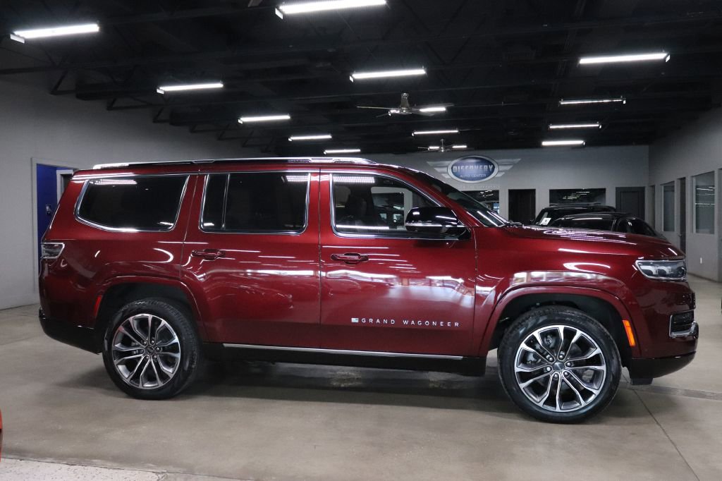 Used 2023 Jeep Grand Wagoneer Series III image 7