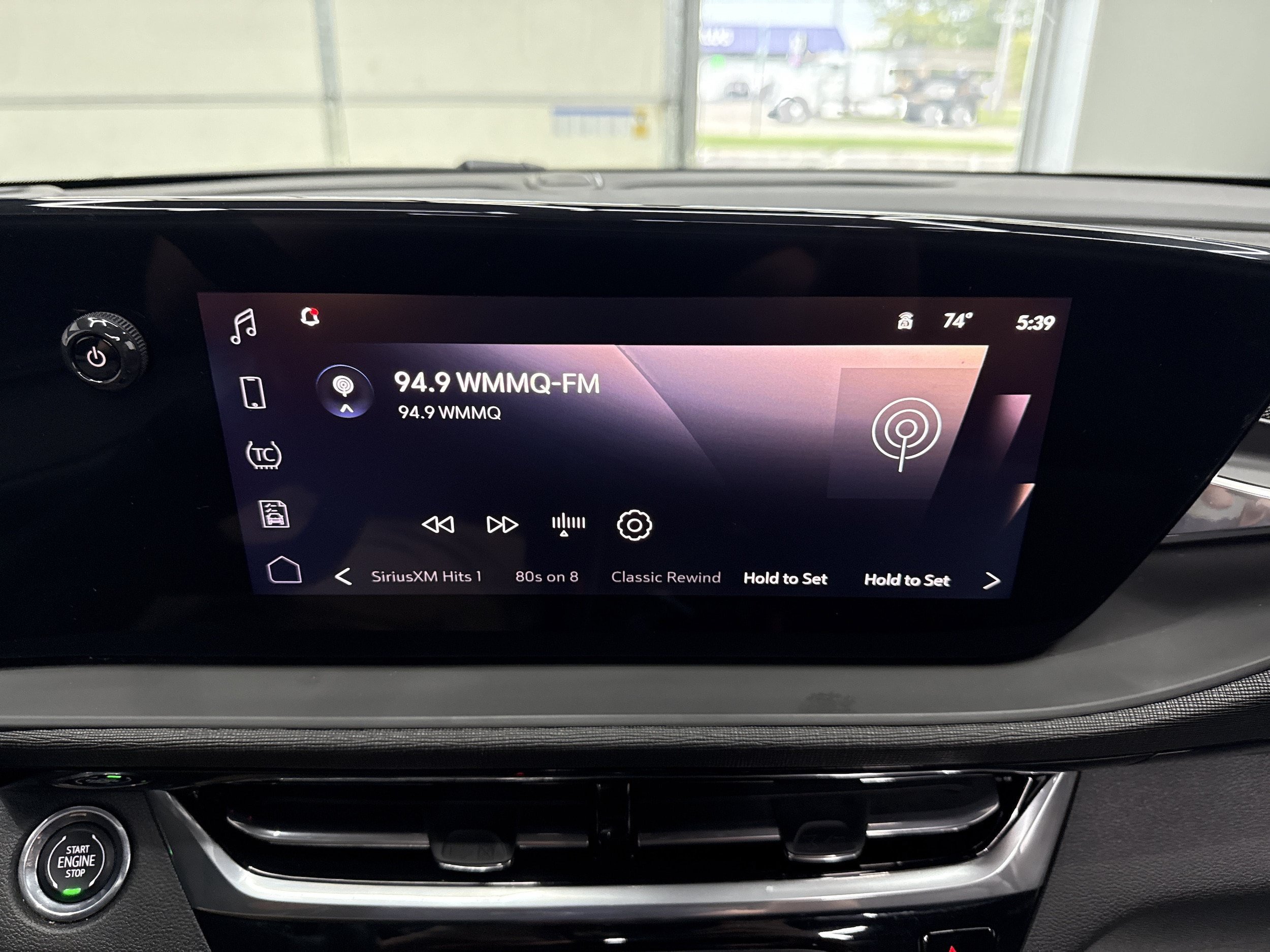 Used 2024 Buick Envista Sport Touring w/ Experience Buick Package FWD image 19