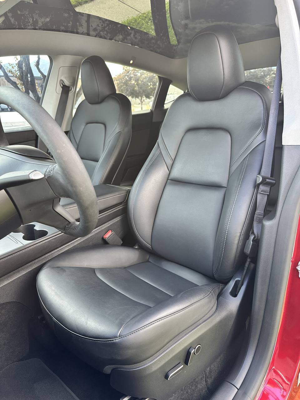 Used 2025 Tesla Model Y Performance AWD/4WD image 17