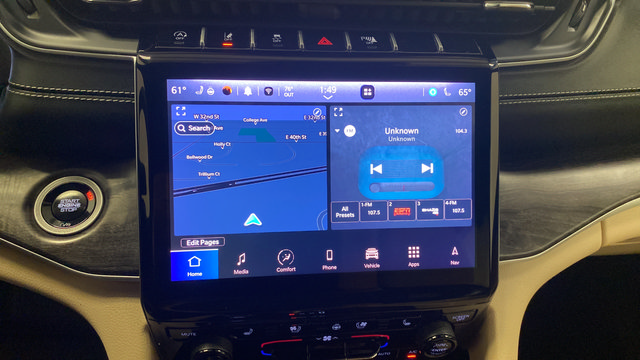 Used 2024 Jeep Grand Cherokee Limited w/ Luxury Tech Group II AWD/4WD image 20