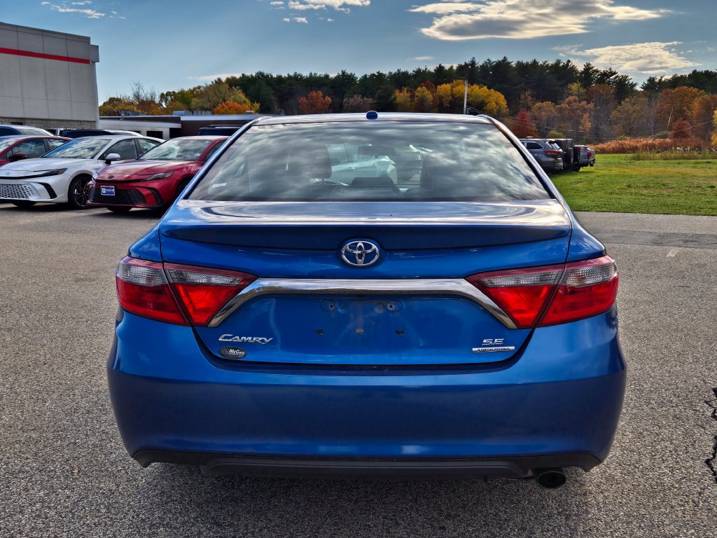 Used 2016 Toyota Camry SE FWD image 4
