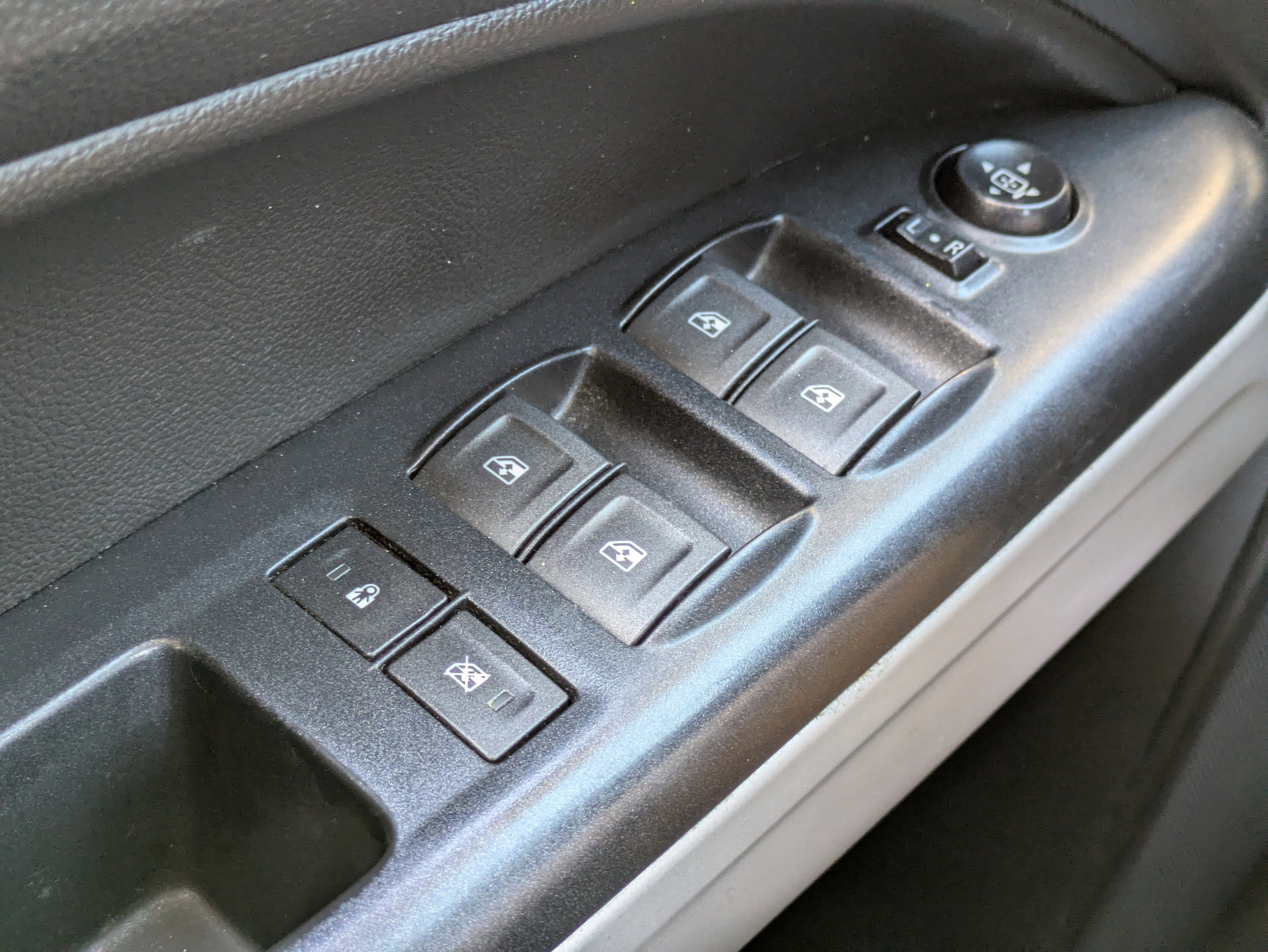 Used 2021 Chevrolet Colorado LT w/ LT Convenience Package image 22