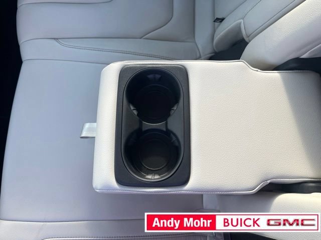 Used 2017 Ford Edge Titanium w/ Technology Package FWD image 34