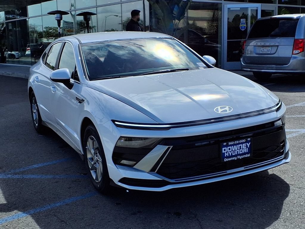 New 2026 Hyundai Sonata SE FWD image 3