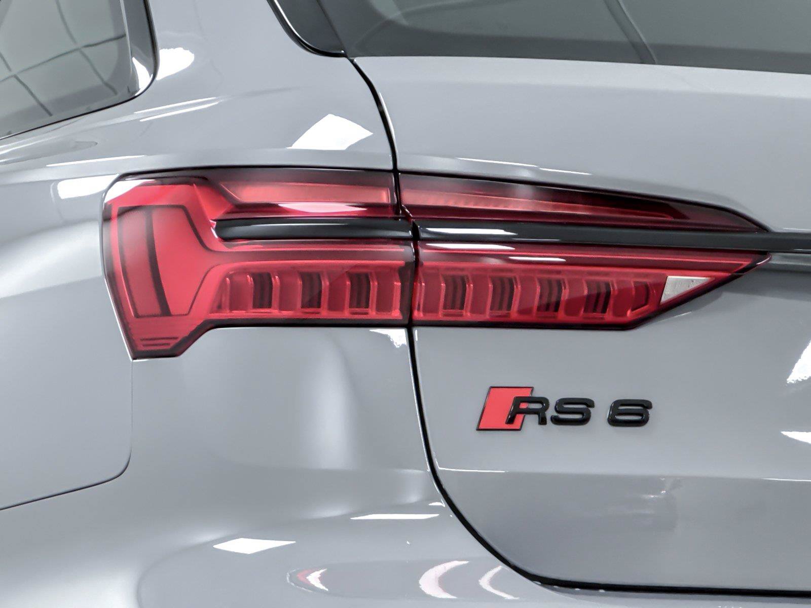 Certified 2024 Audi RS 6 performance AWD/4WD image 27