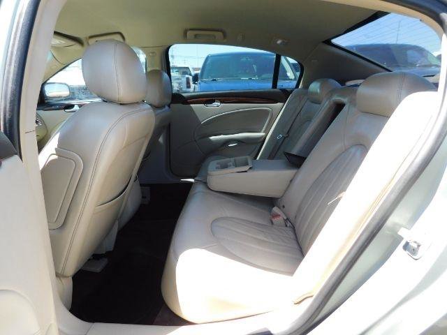 Used 2007 Buick Lucerne CXL w/ Luxury Package FWD image 12