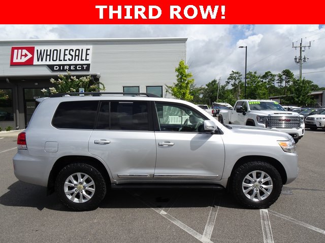 Used 2017 Toyota Land Cruiser image 3