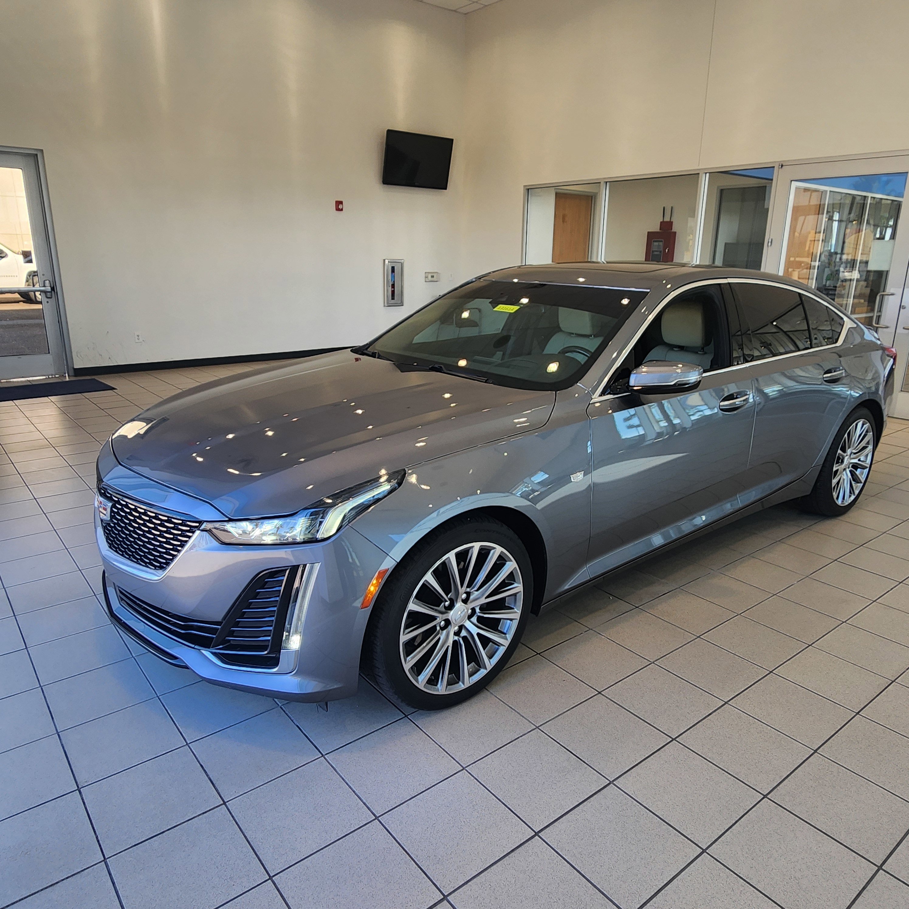 Used 2021 Cadillac CT5 Premium Luxury image 3