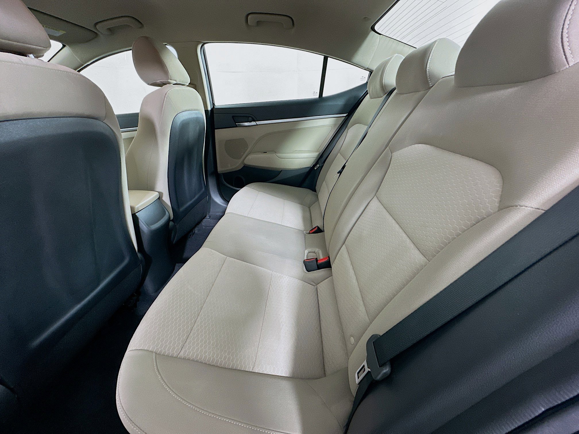 Used 2020 Hyundai Elantra SE image 26