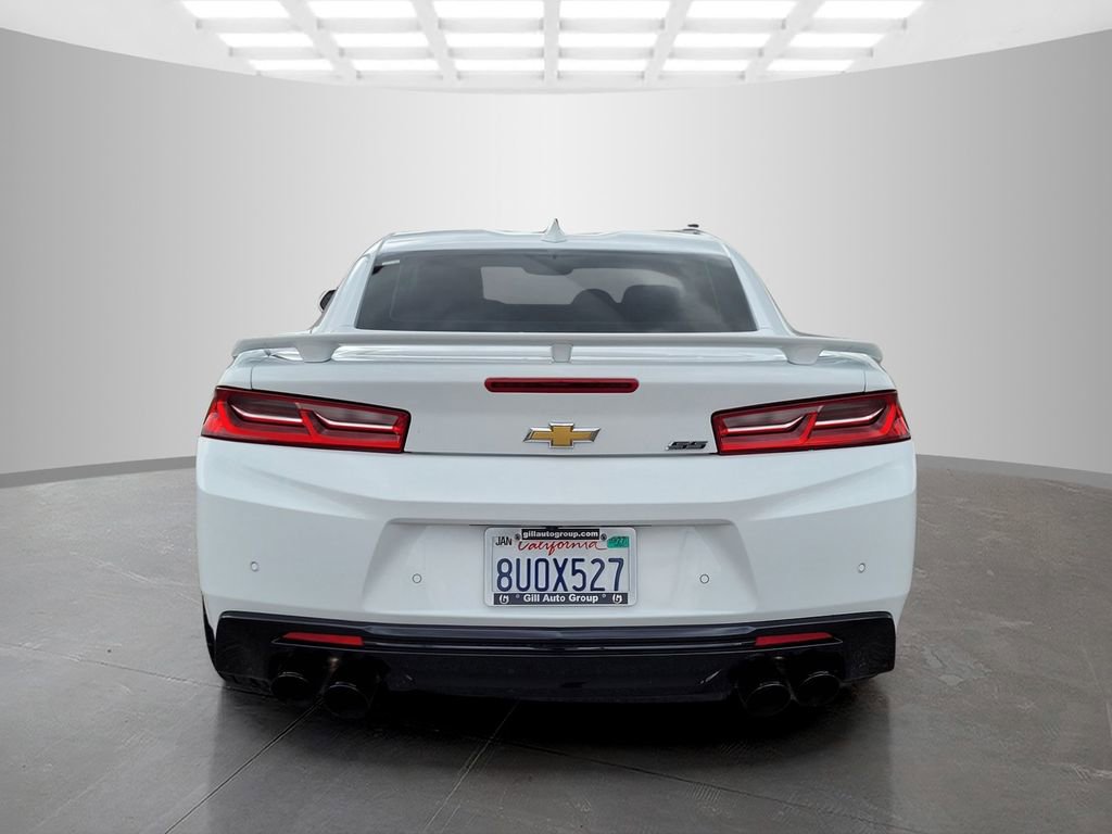 Used 2018 Chevrolet Camaro SS RWD image 5