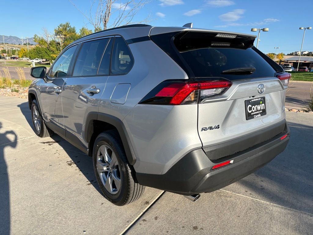 Used 2025 Toyota RAV4 LE image 6