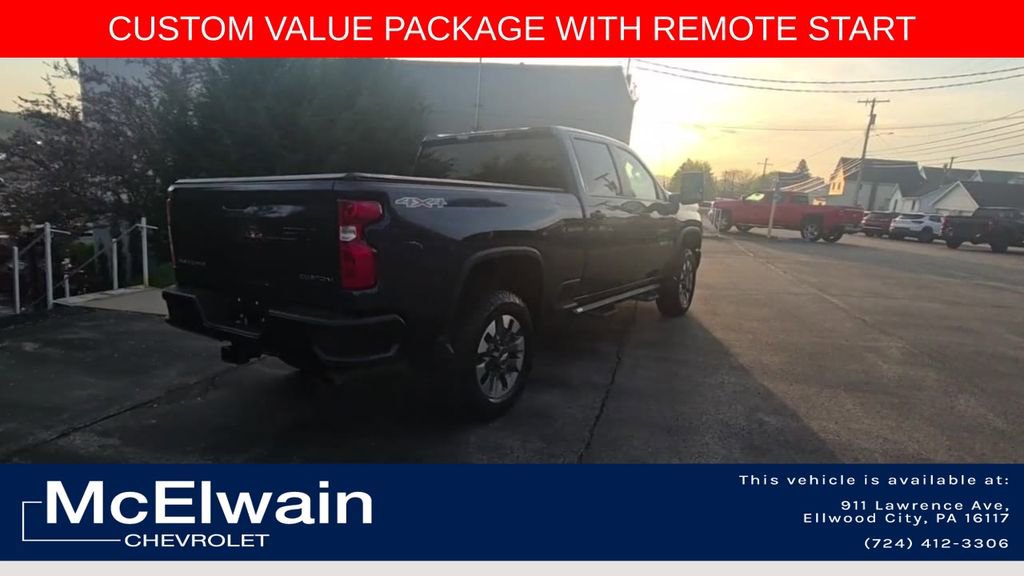 Used 2022 Chevrolet Silverado 2500 Custom w/ Custom Value Package AWD/4WD image 9