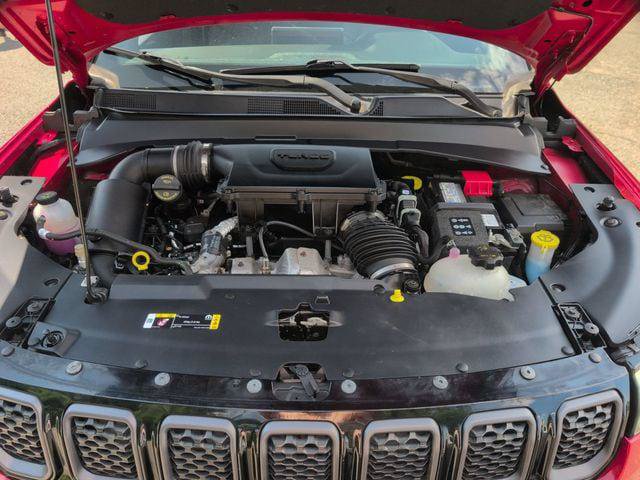Certified 2023 Jeep Compass High Altitude AWD/4WD image 24