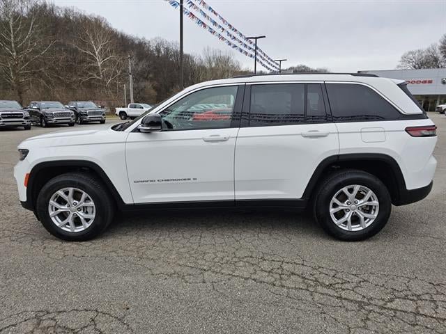 Used 2024 Jeep Grand Cherokee Limited AWD/4WD image 11